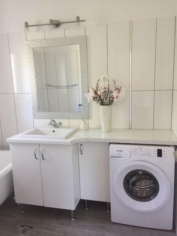 Flair Apartmanhaz 埃格尔 外观 照片