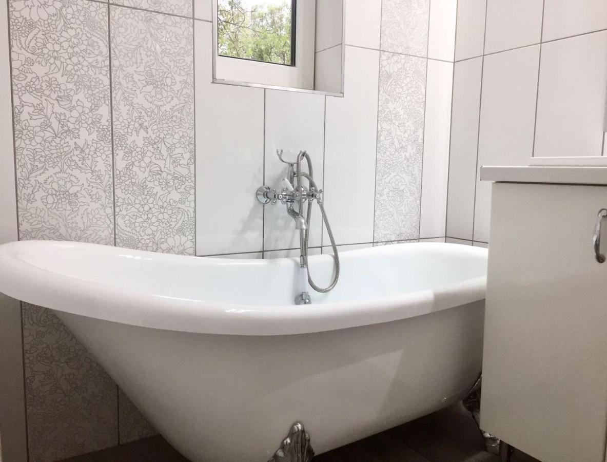 Flair Apartmanhaz 埃格尔 外观 照片